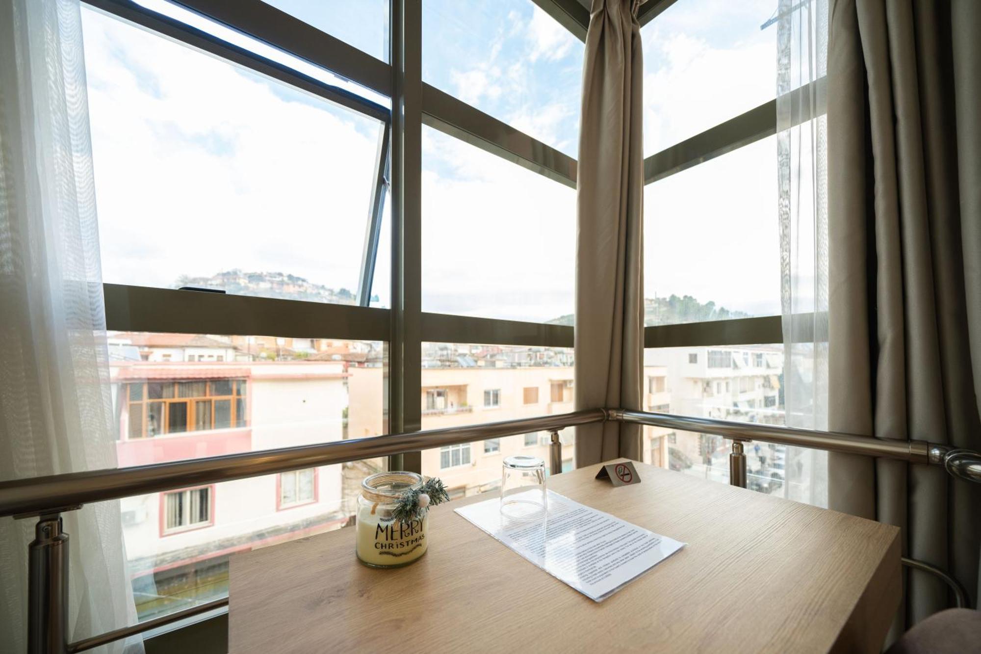 בראט Merko Hotel מראה חיצוני תמונה